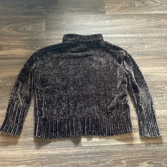 Cynthia Rowley Women’s Brown Knit Turtle Neck Sweater in Size Small - Picture 7 of 7